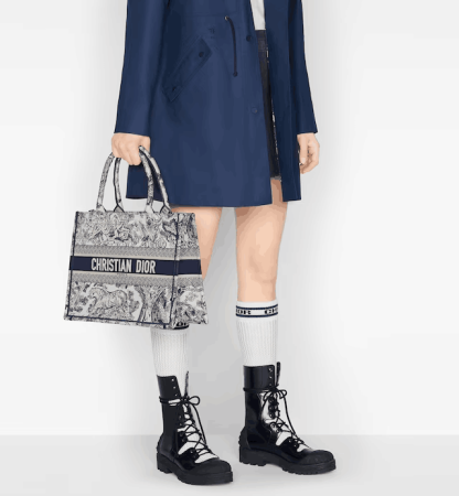 【入手困難・女性大人気】DIOR ミディアムバッグ ★1点限り★